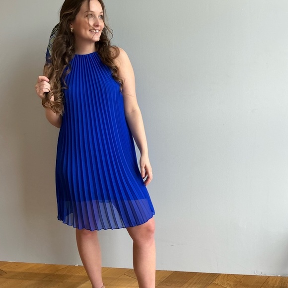 Vibrant Blue Pleated Dress - Picture 3 of 7